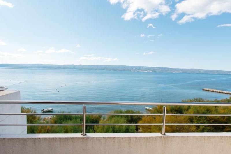 Filip Apartment Omis Exterior photo