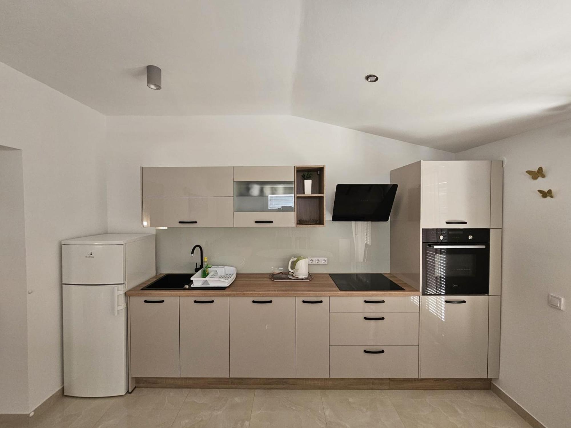 Filip Apartment Omis Exterior photo