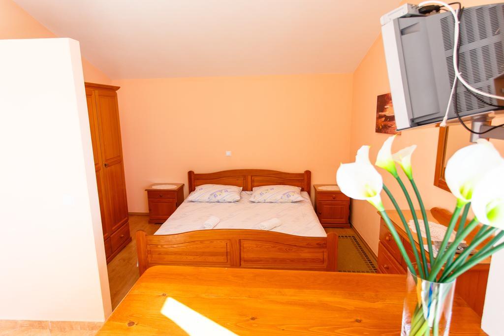 Filip Apartment Omis Room photo
