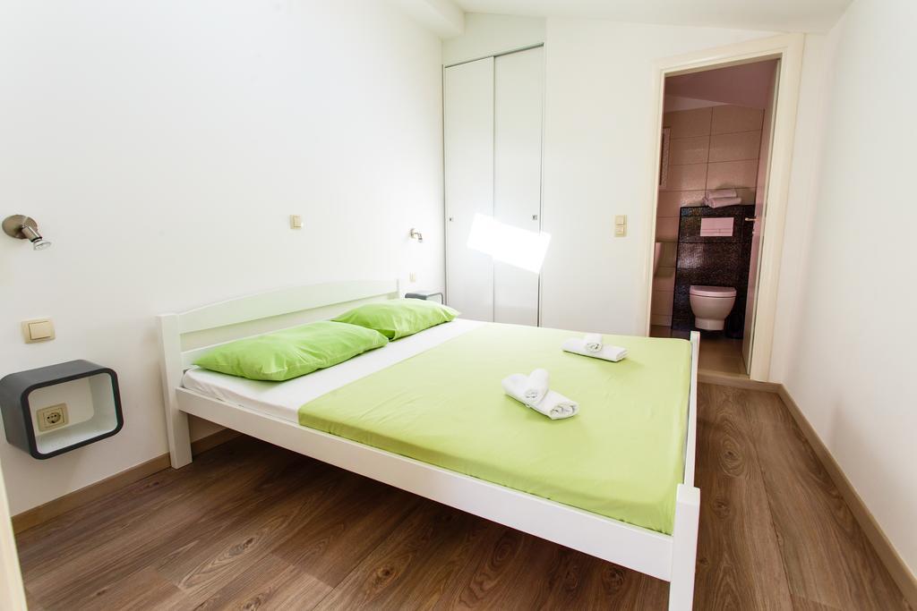 Filip Apartment Omis Room photo