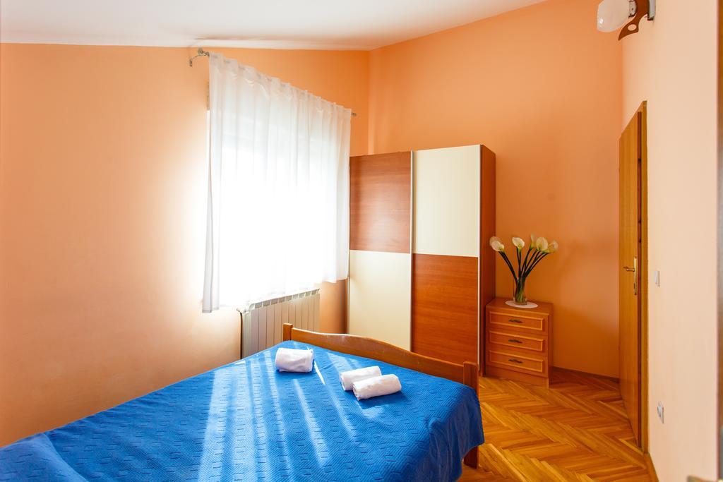 Filip Apartment Omis Room photo